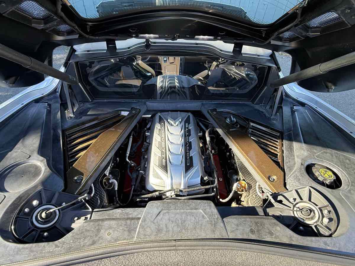 Used 2022 Chevrolet Corvette Stingray Premium Cpe w/ Z51 Performance Package RWD image 35