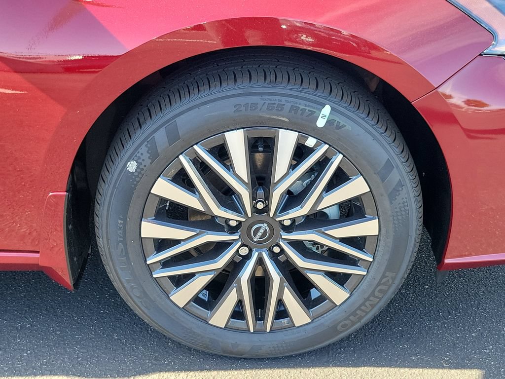 New 2026 Nissan Altima 2.5 SV AWD/4WD image 17