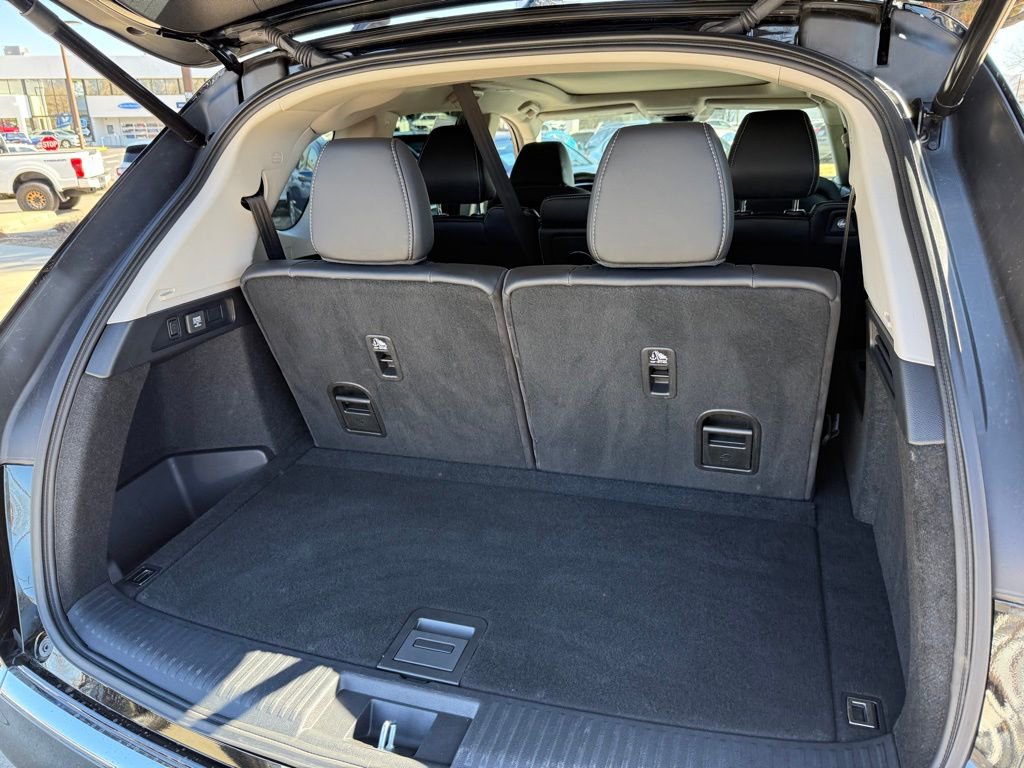 Used 2023 Acura MDX SH-AWD w/ Technology Package image 17
