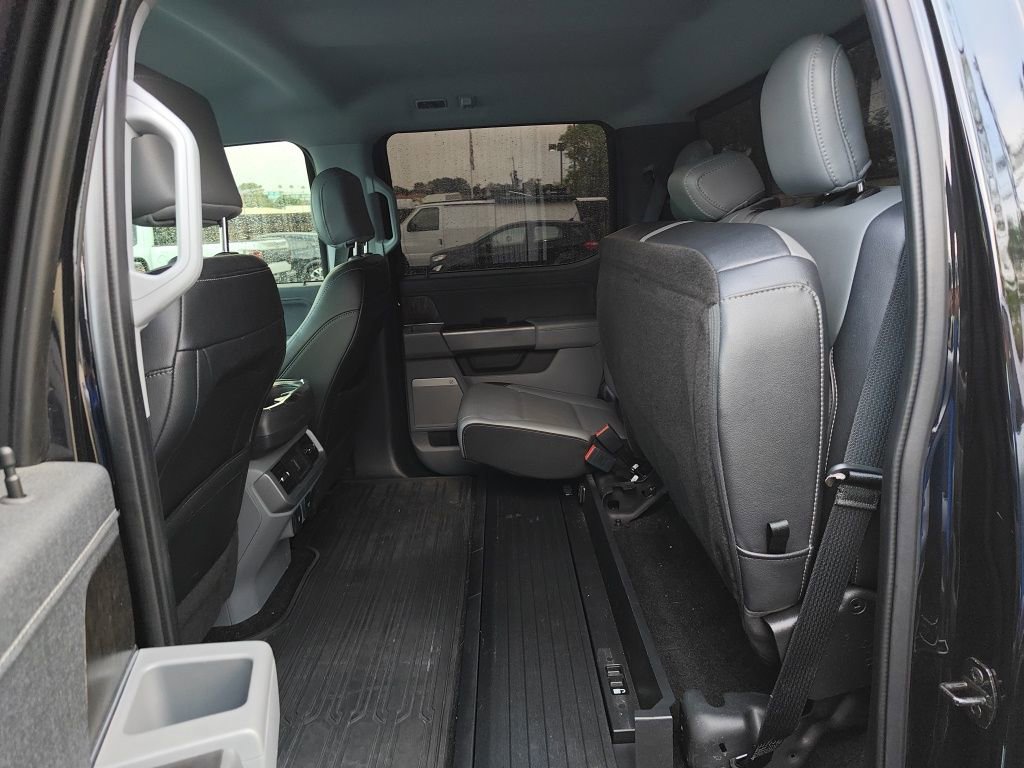 Used 2022 Ford F150 Lariat w/ Max Trailer Tow Package AWD/4WD image 16