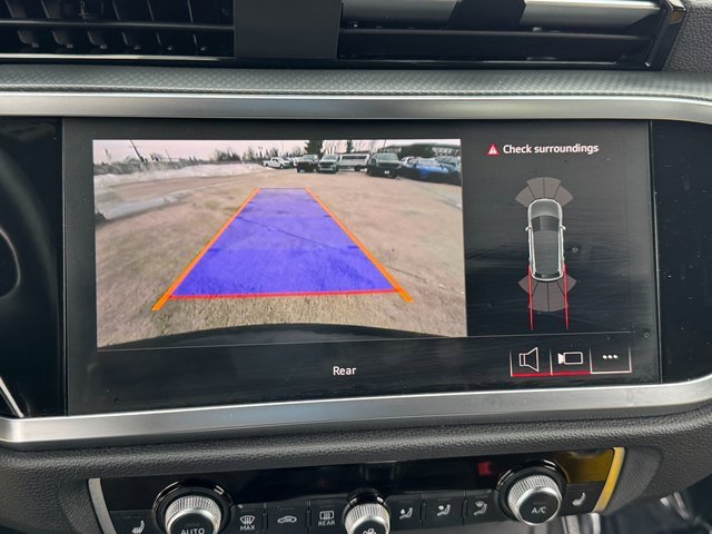 Used 2025 Audi Q3 2.0T Premium image 24