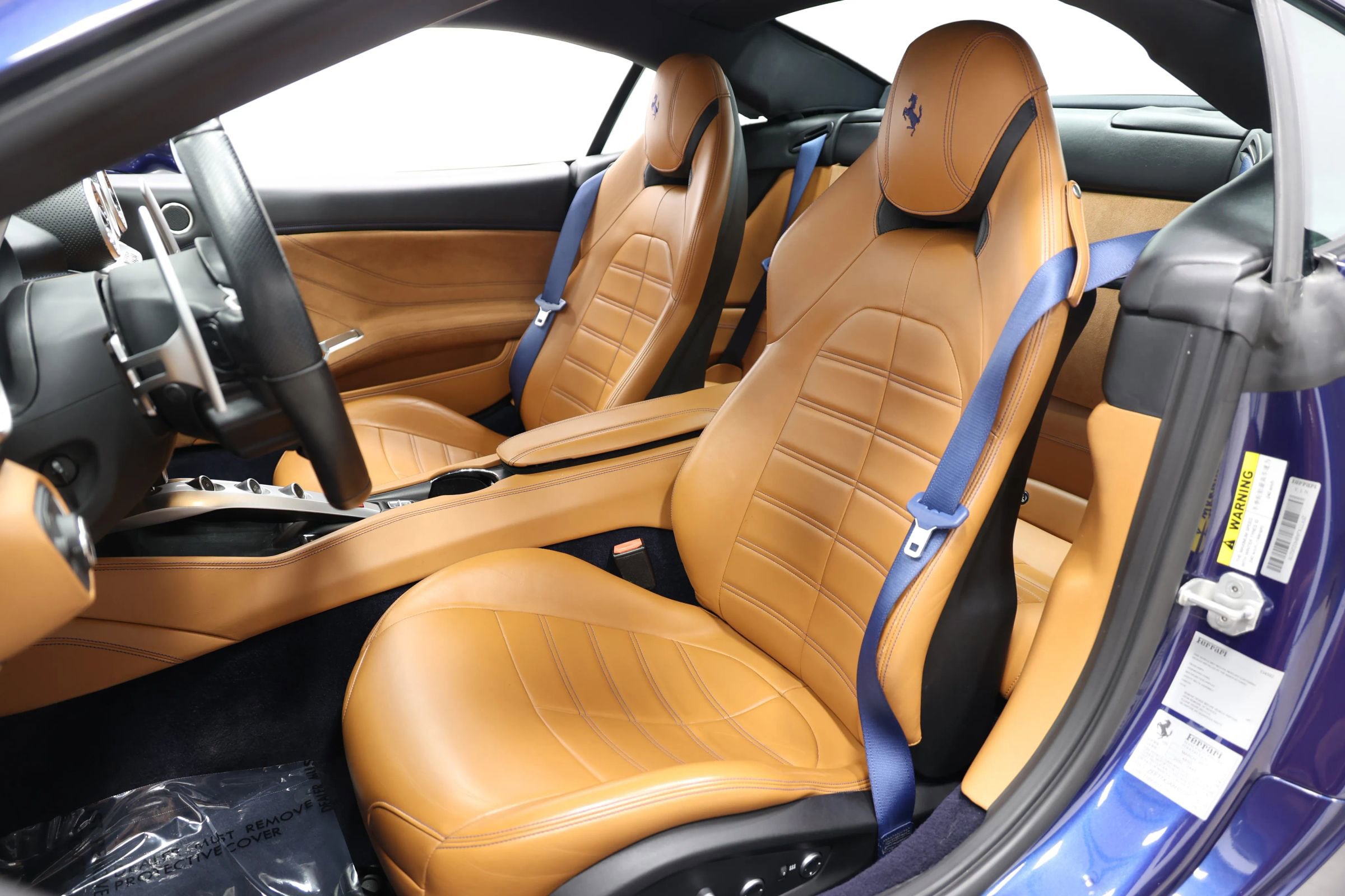 Used 2017 Ferrari California T image 4