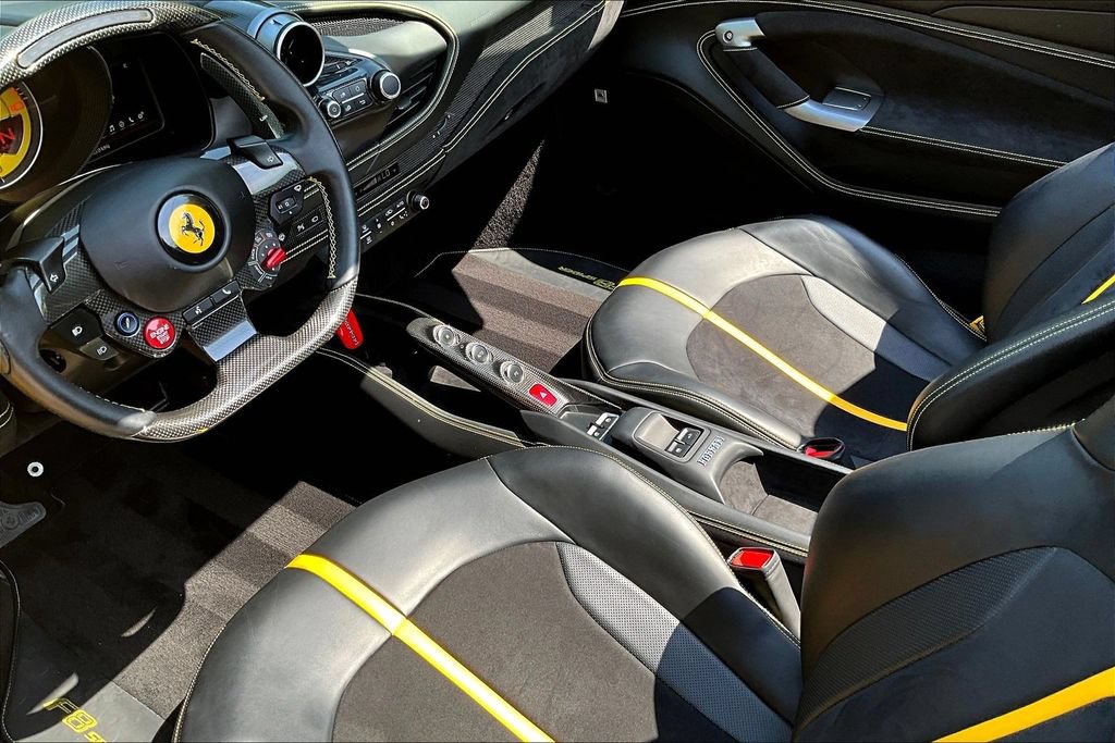 Used 2022 Ferrari F8 Tributo RWD image 16