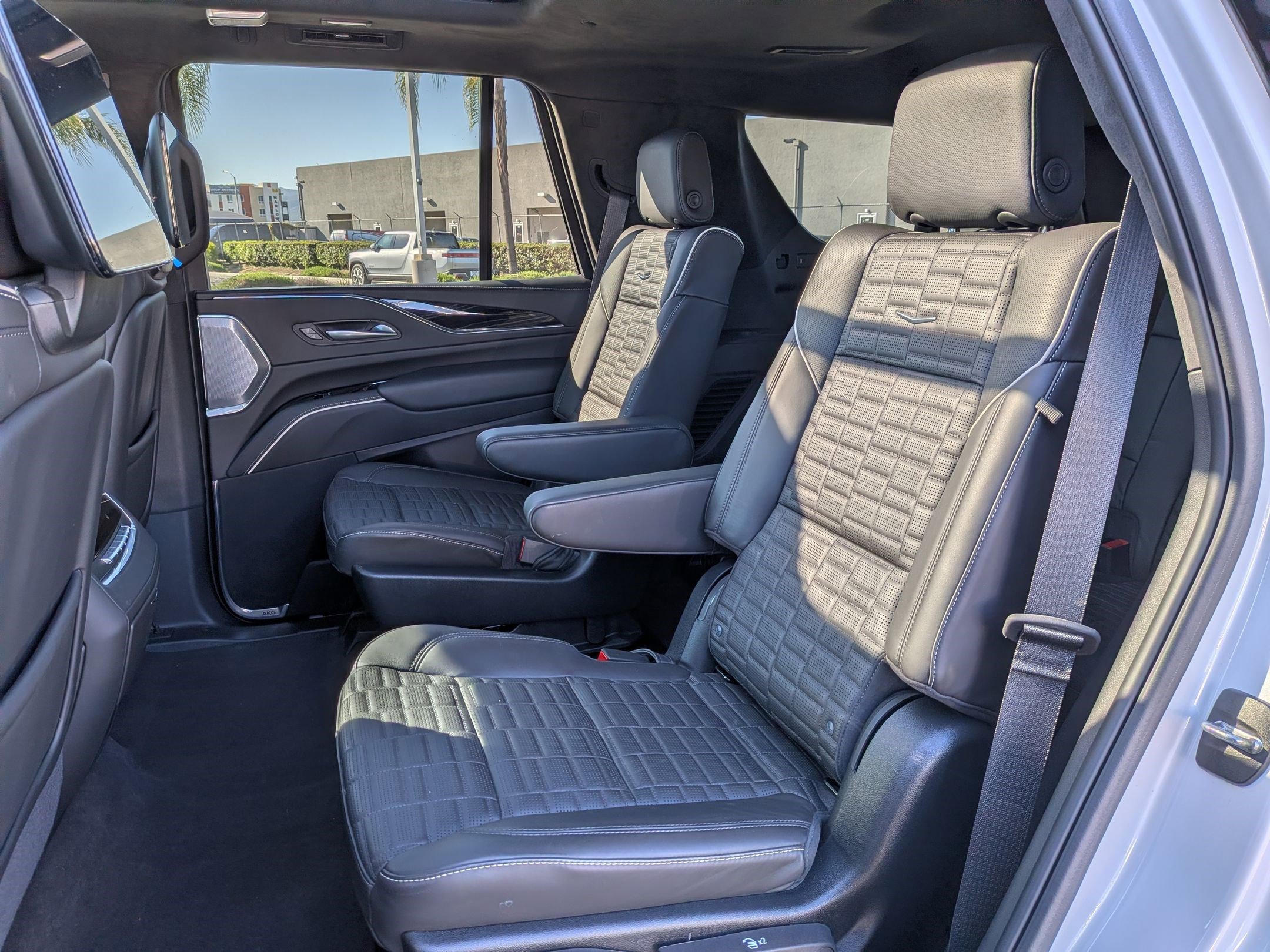 Used 2024 Cadillac Escalade V w/ Heavy-Duty Trailer Package image 30