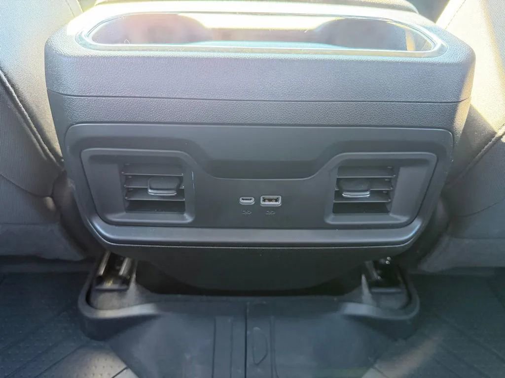 Used 2024 Chevrolet Silverado 1500 RST w/ Convenience Package II AWD/4WD image 28