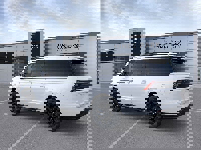 New 2025 Lincoln Navigator L Reserve w/ Jet Appearance Package image 4