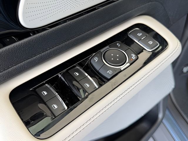 Used 2025 Lincoln Aviator Reserve w/ Luxury Package RWD image 14
