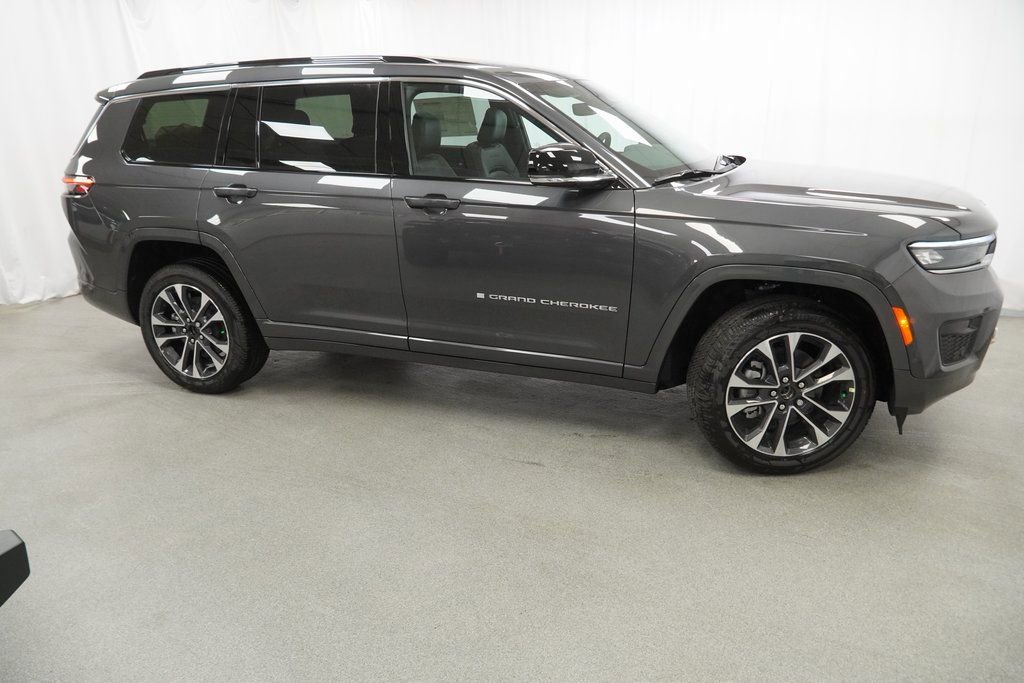 New 2025 Jeep Grand Cherokee L Overland w/ Trailer Tow Package image 9