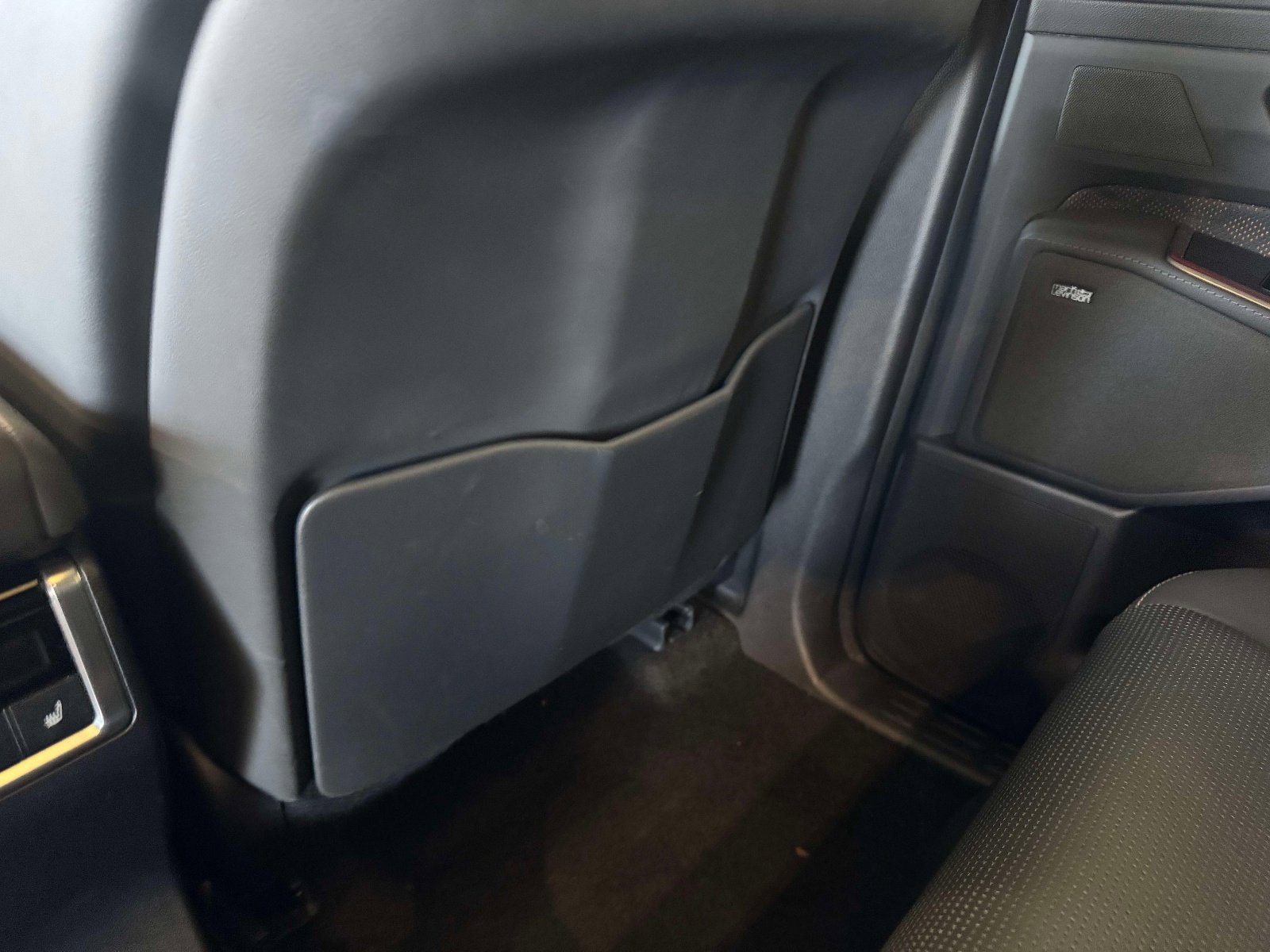 Used 2024 Lexus GX 550 w/ Cold Area Package image 21