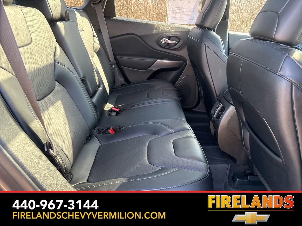 Used 2022 Jeep Cherokee Limited w/ Mopar Interior Package image 36