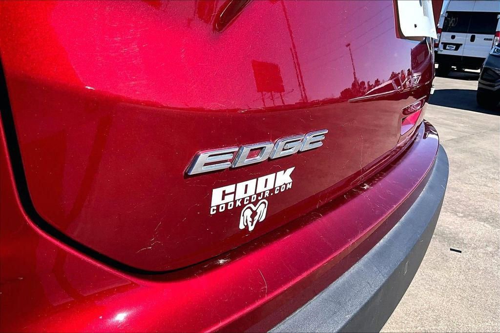 Used 2019 Ford Edge Titanium w/ Equipment Group 301A image 8