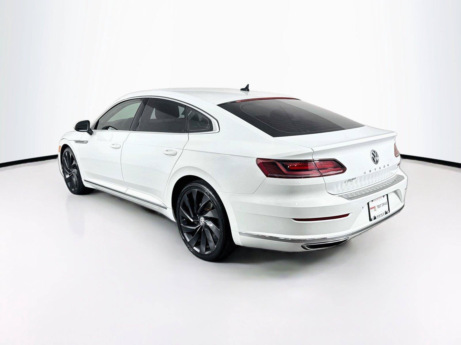 Used 2019 Volkswagen Arteon SE AWD/4WD image 12