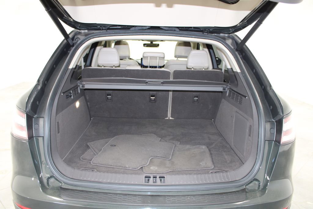 Used 2023 Lincoln Nautilus Reserve w/ Equipment Group 201A image 17