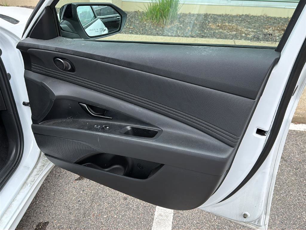 Used 2025 Hyundai Elantra Sport w/ Cargo Package FWD image 18