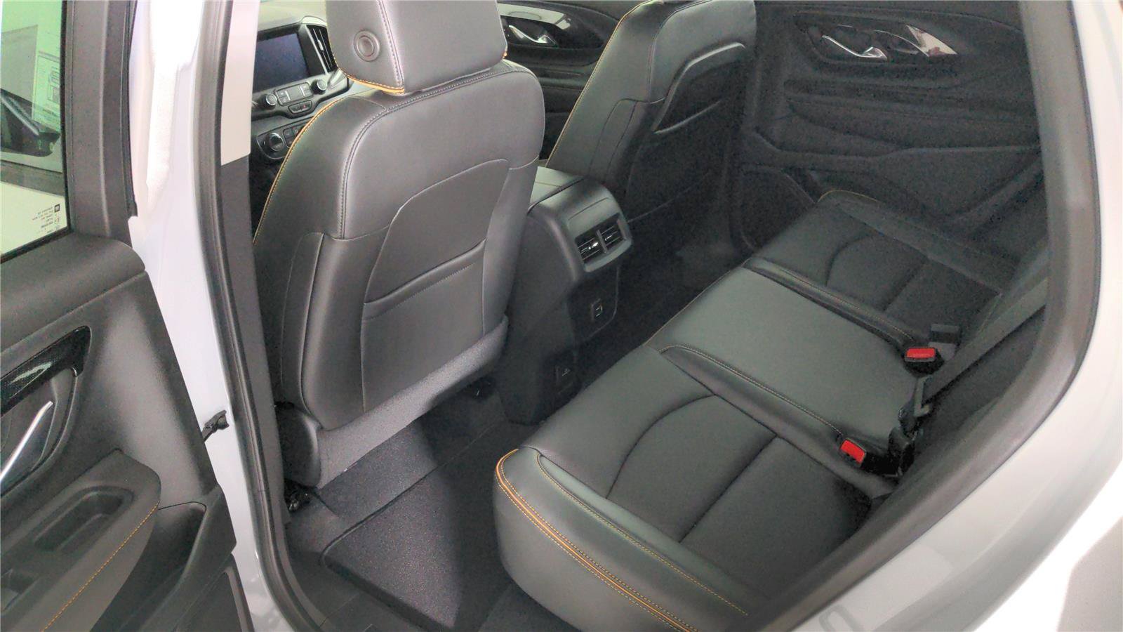Used 2023 GMC Terrain AT4 AWD/4WD image 18