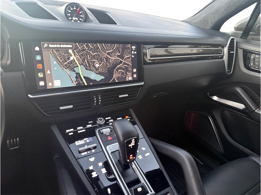 Used 2023 Porsche Cayenne Turbo image 18