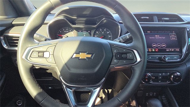 Used 2022 Chevrolet TrailBlazer ACTIV w/ Sun and Liftgate Package image 11