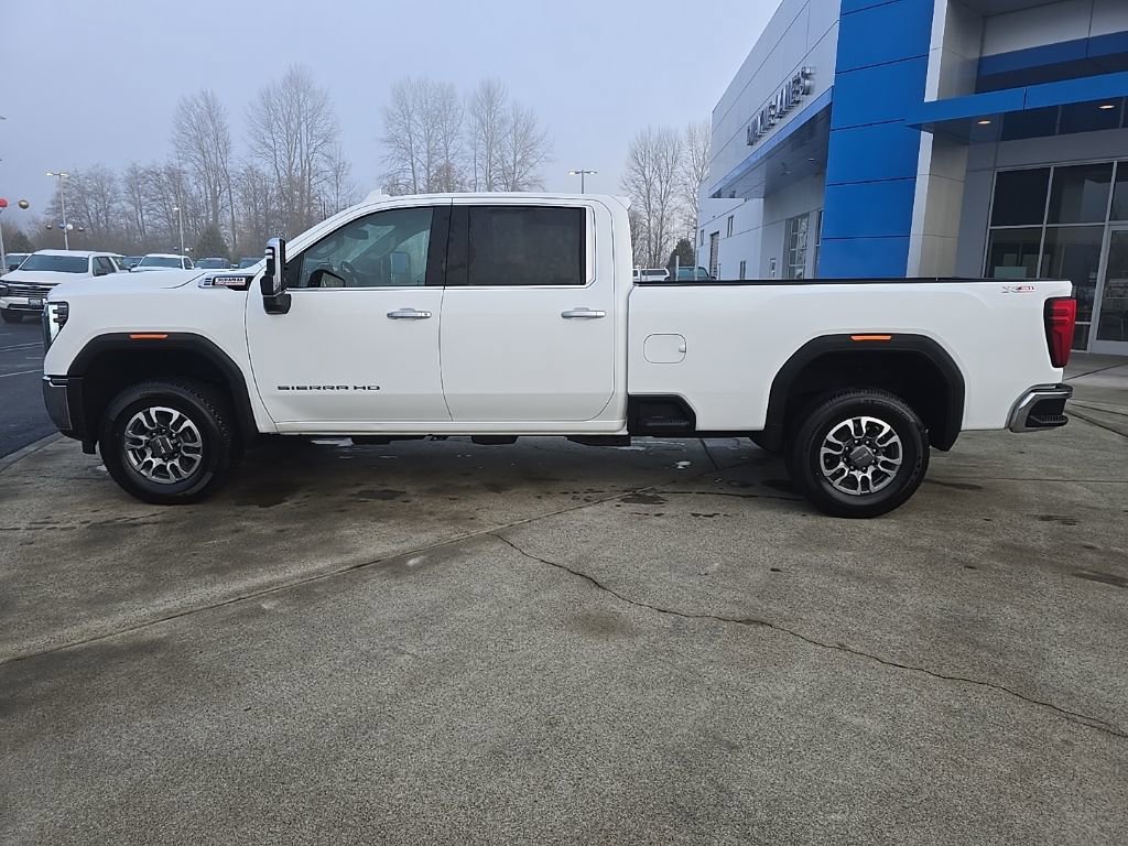 Used 2025 GMC Sierra 3500 SLT w/ X31 Off-Road Package image 2