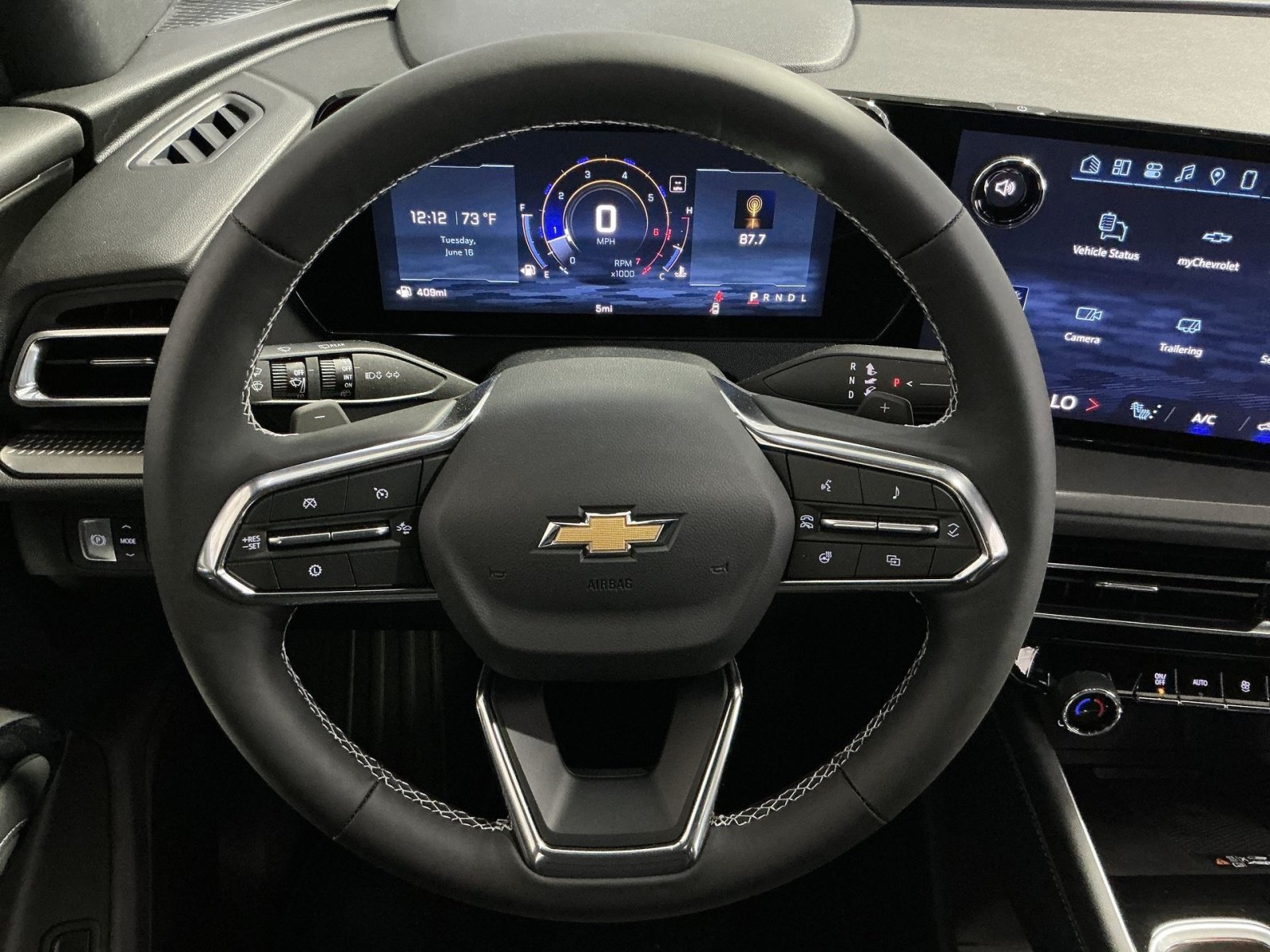 New 2026 Chevrolet Traverse LT w/ Driver Confidence Package FWD image 17