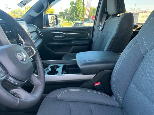 Used 2025 RAM 1500 Big Horn AWD/4WD image 9