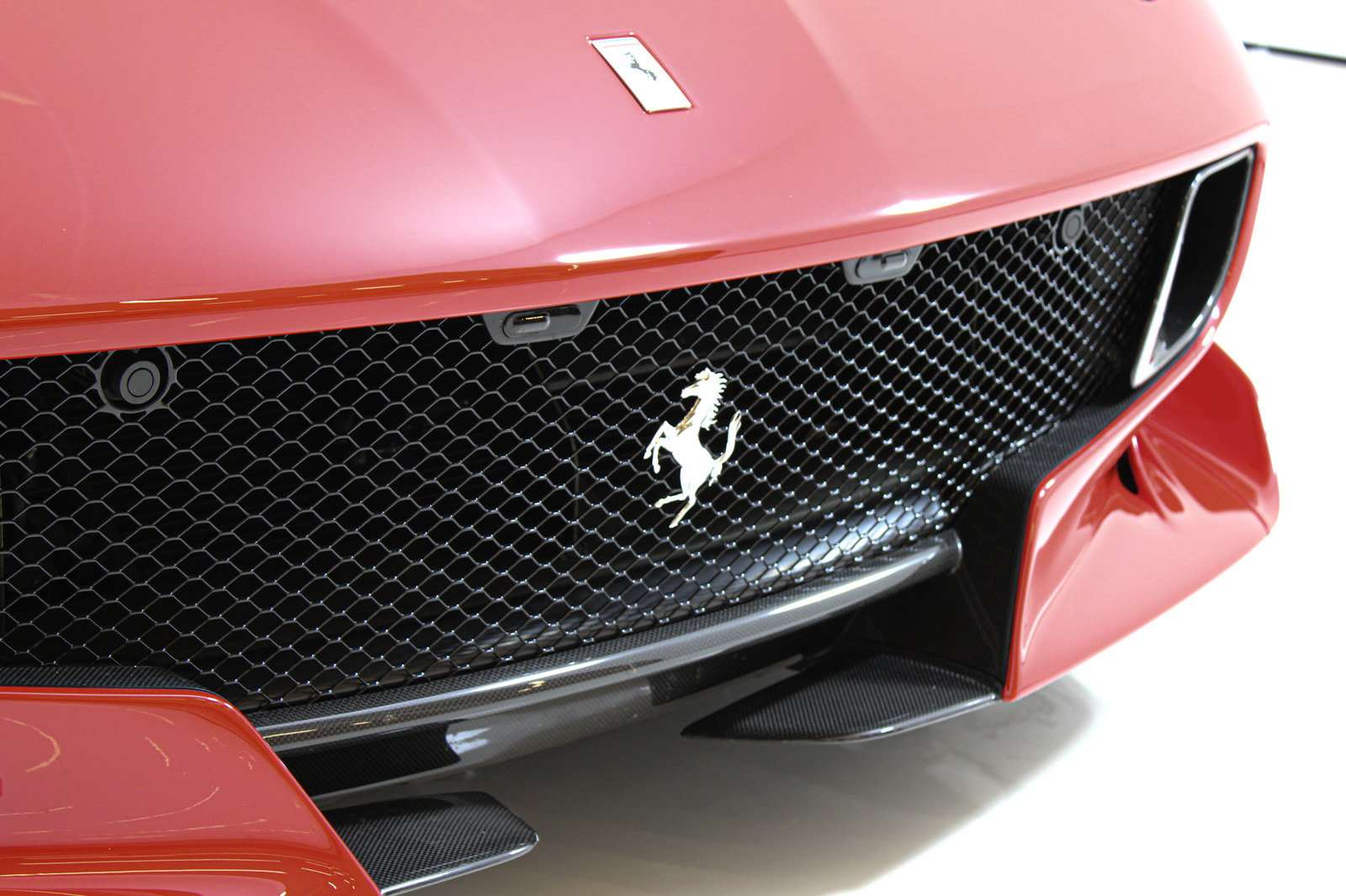 Used 2017 Ferrari F12tdf RWD image 13