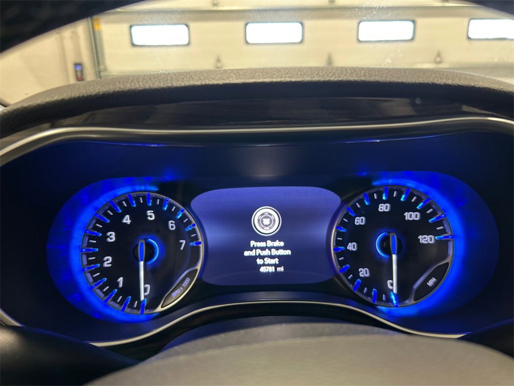 Used 2022 Chrysler Pacifica Limited image 21