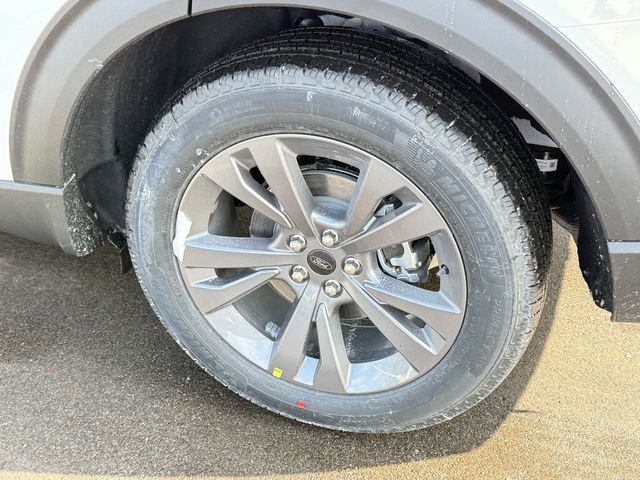 New 2026 Ford Explorer Active w/ Active Comfort Package image 9