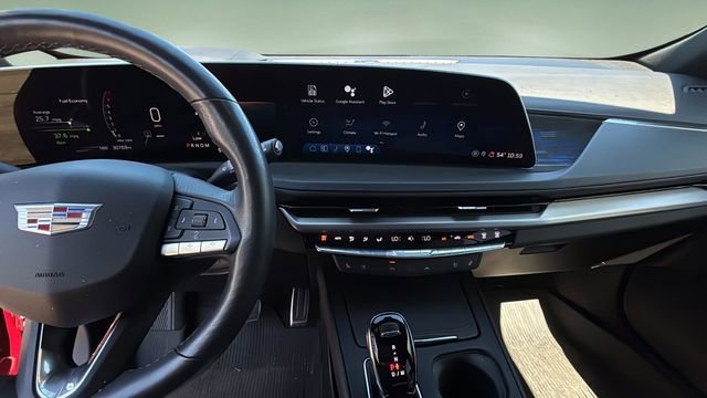 Used 2024 Cadillac XT4 Sport FWD image 13