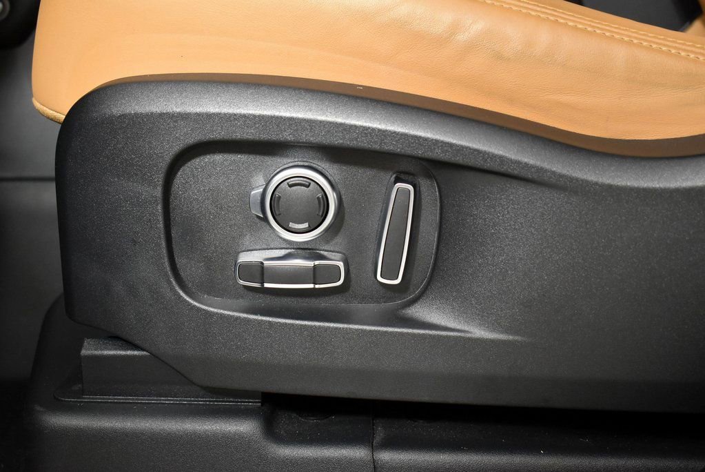 Used 2024 Land Rover Defender 130 S image 14