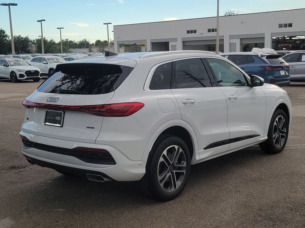 Certified 2025 Audi Q5 Premium Plus w/ Premium Plus AWD/4WD image 5
