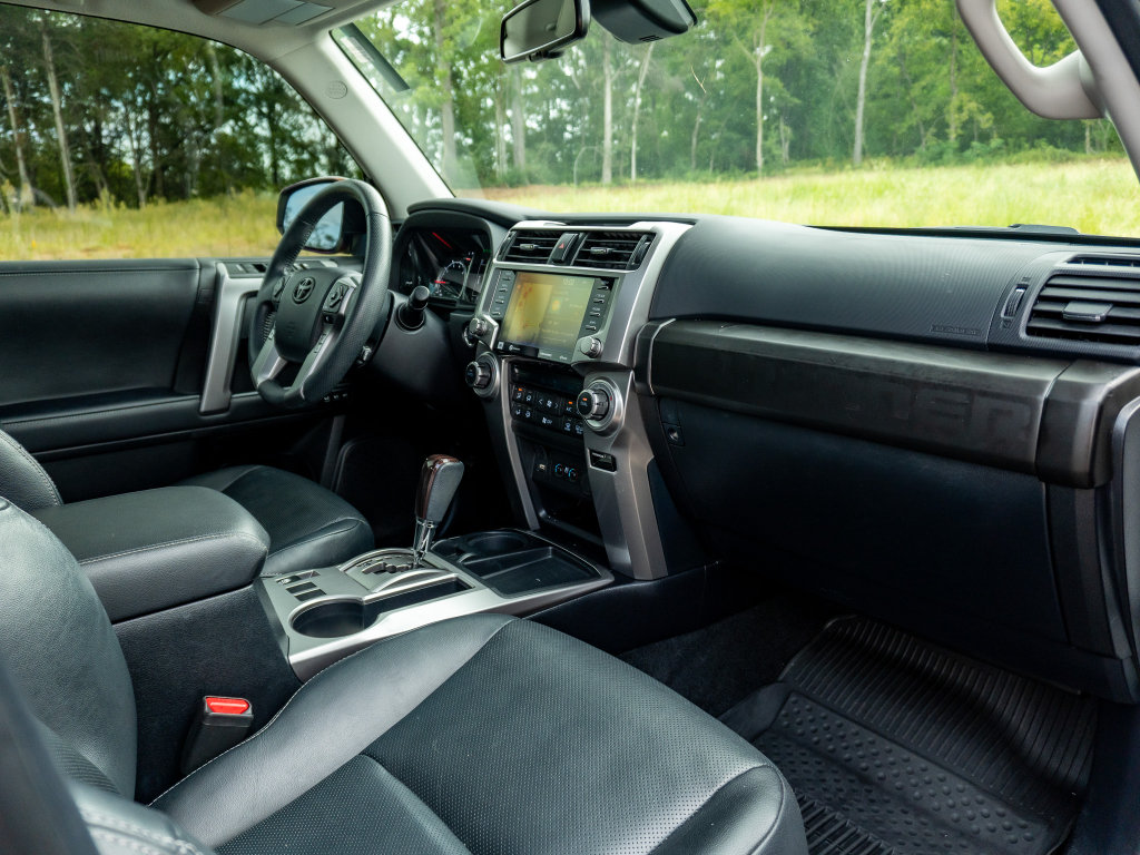 Used 2020 Toyota 4Runner Limited RWD image 19