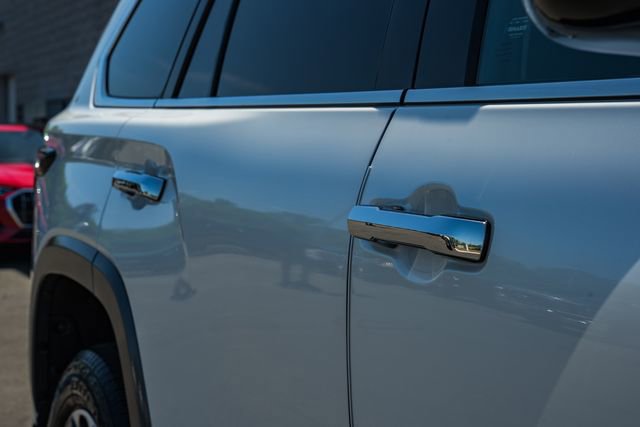 Used 2024 Toyota Sequoia Limited w/ Tow Technology Package AWD/4WD image 23