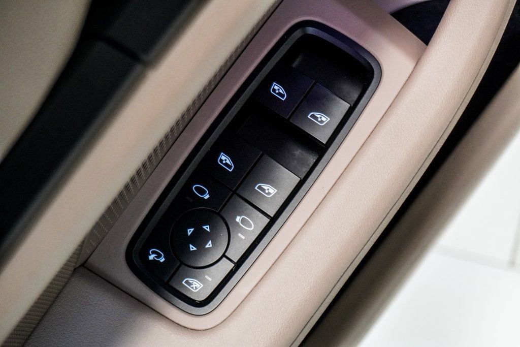 Used 2022 Porsche Taycan 4 Cross Turismo image 37