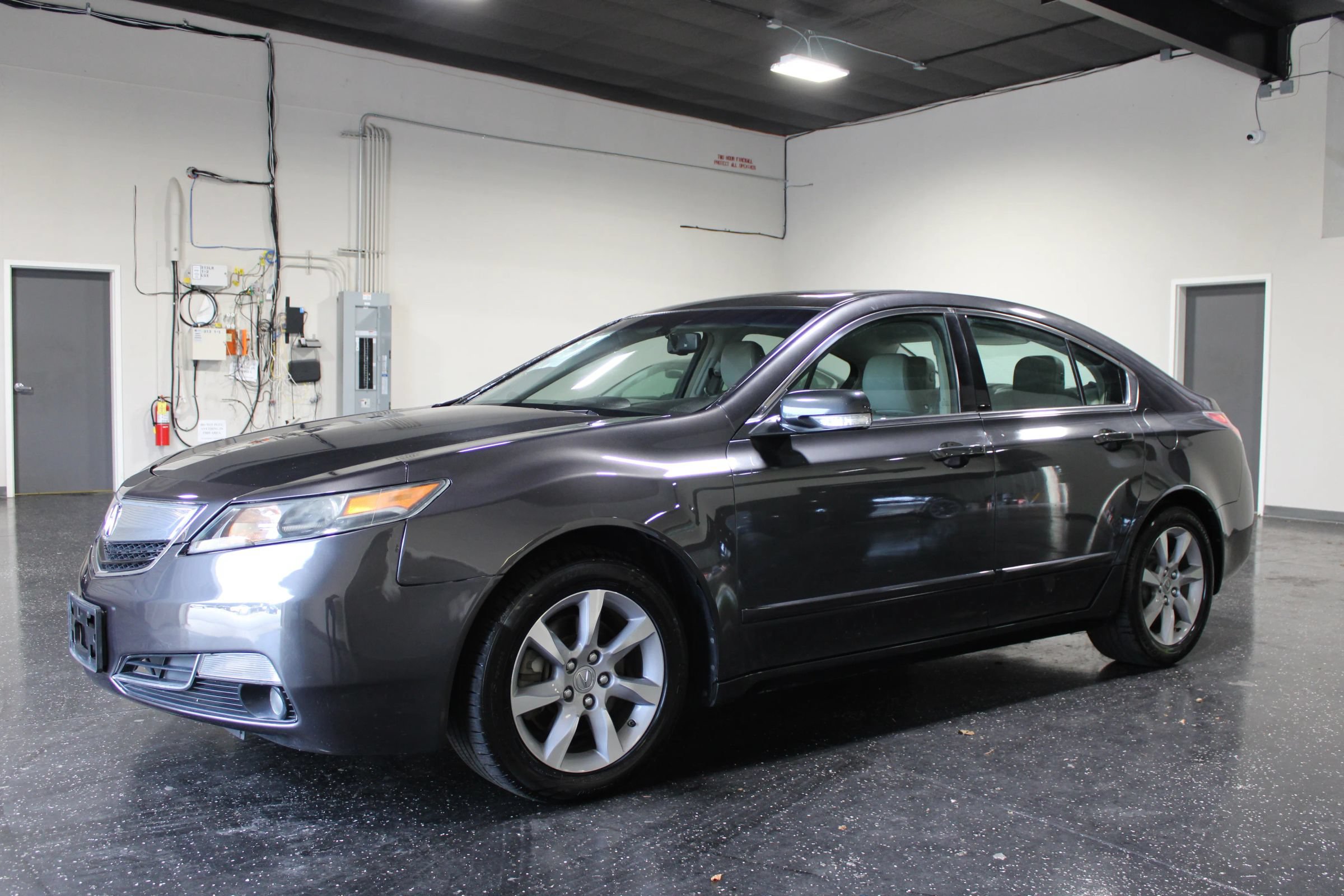 Used 2014 Acura TL w/ Technology Package FWD image 7