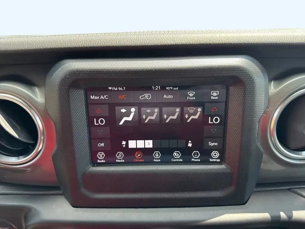 Used 2021 Jeep Wrangler Unlimited Sahara AWD/4WD image 20