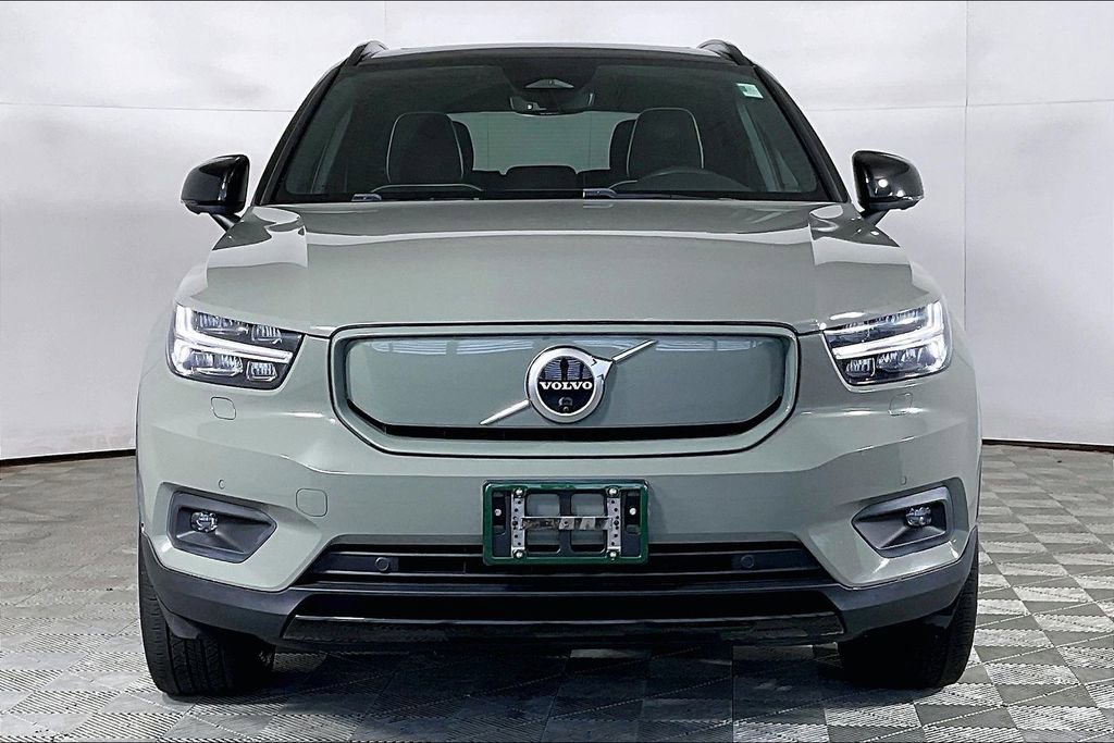 Used 2021 Volvo XC40 P8 Recharge image 2