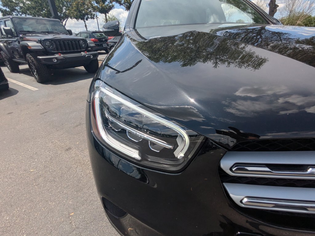 Used 2022 Mercedes-Benz GLC 300 4MATIC w/ Premium Package Lite image 23