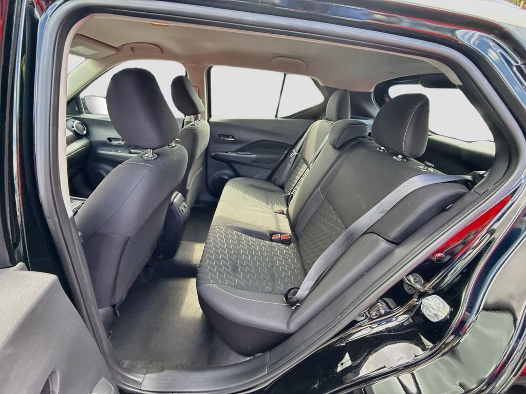 Used 2021 Nissan Kicks SV FWD image 26