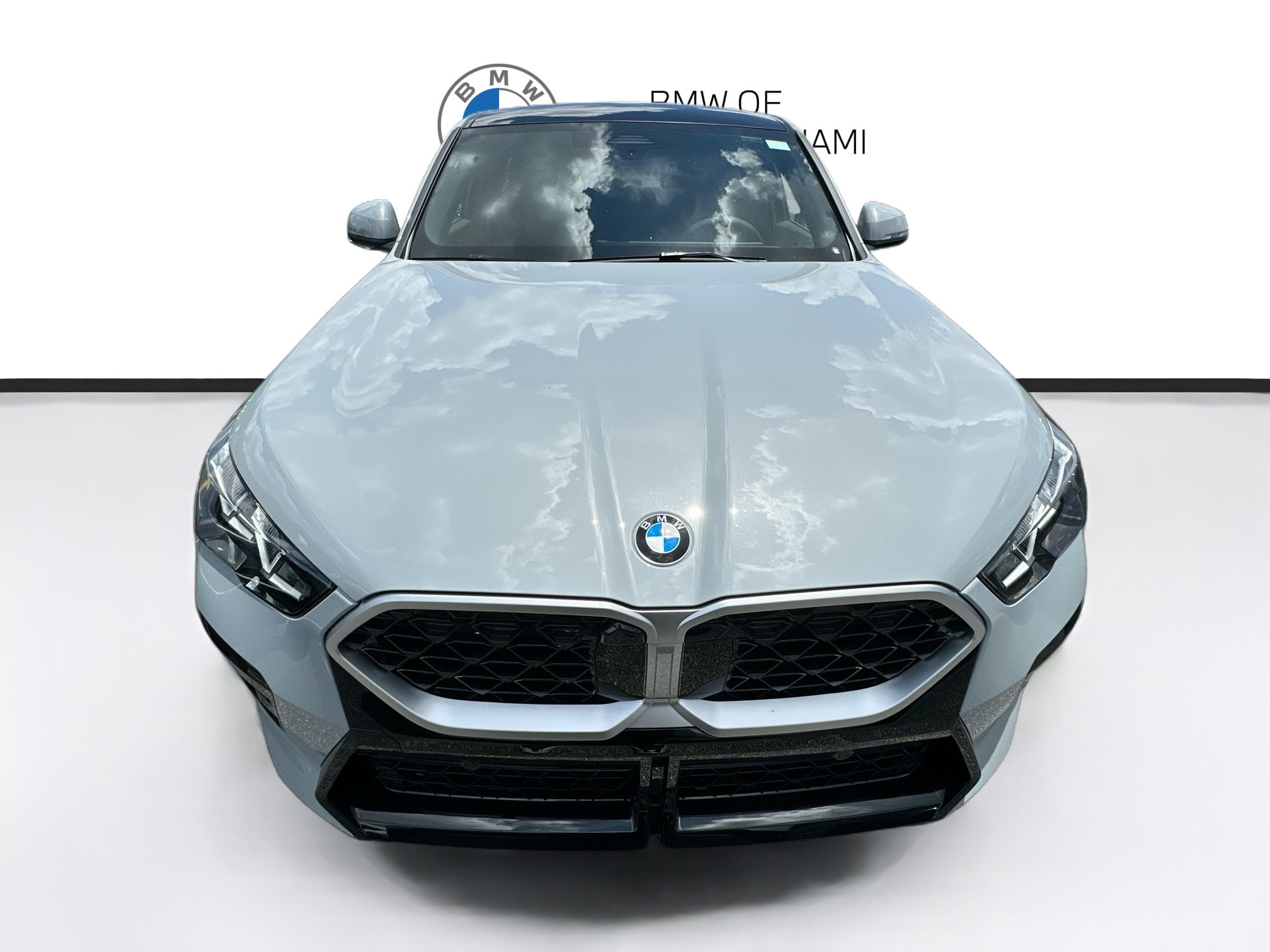 New 2026 BMW X2 xDrive28i w/ M Sport Package AWD/4WD image 2