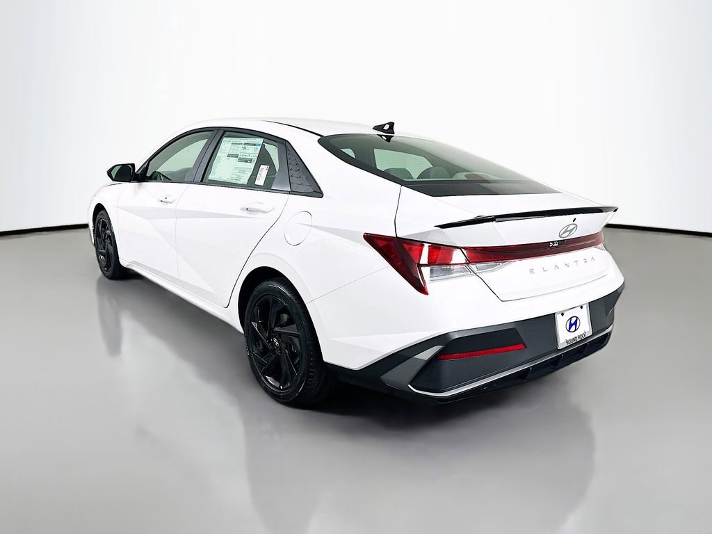 New 2026 Hyundai Elantra Sport image 7