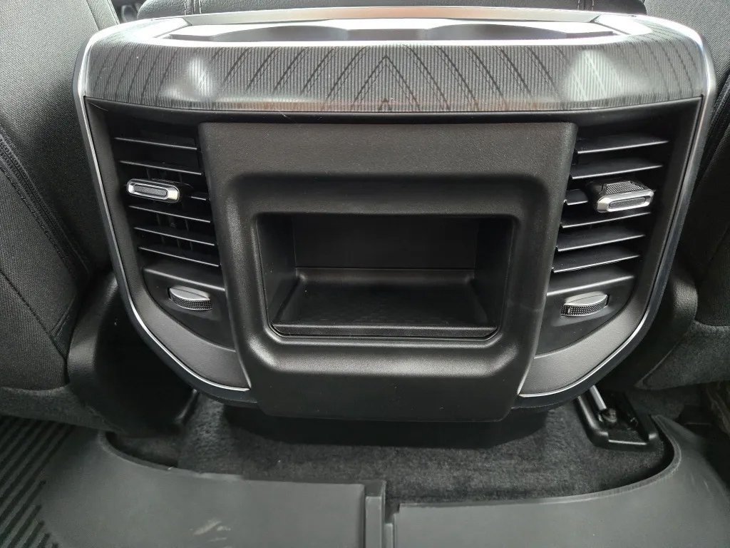 New 2026 RAM 1500 Big Horn AWD/4WD image 30