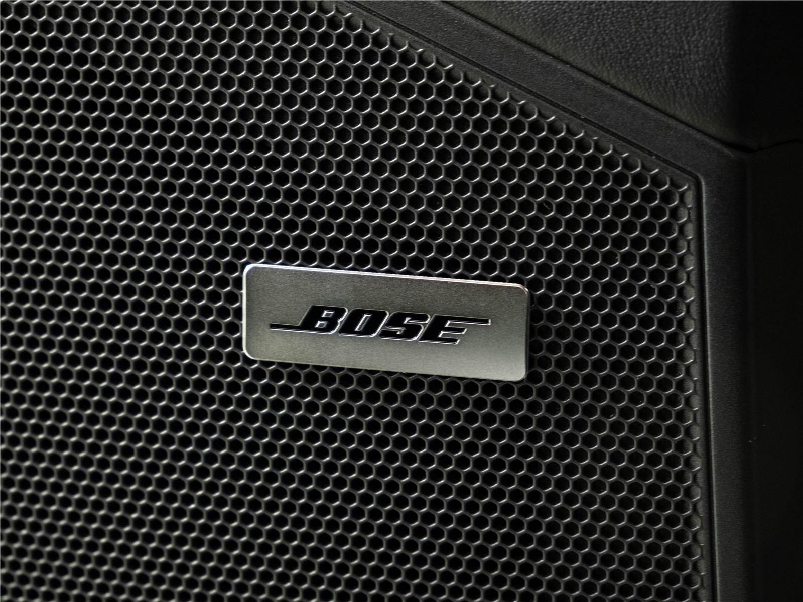 New 2026 Porsche Cayenne Coupe AWD/4WD image 7
