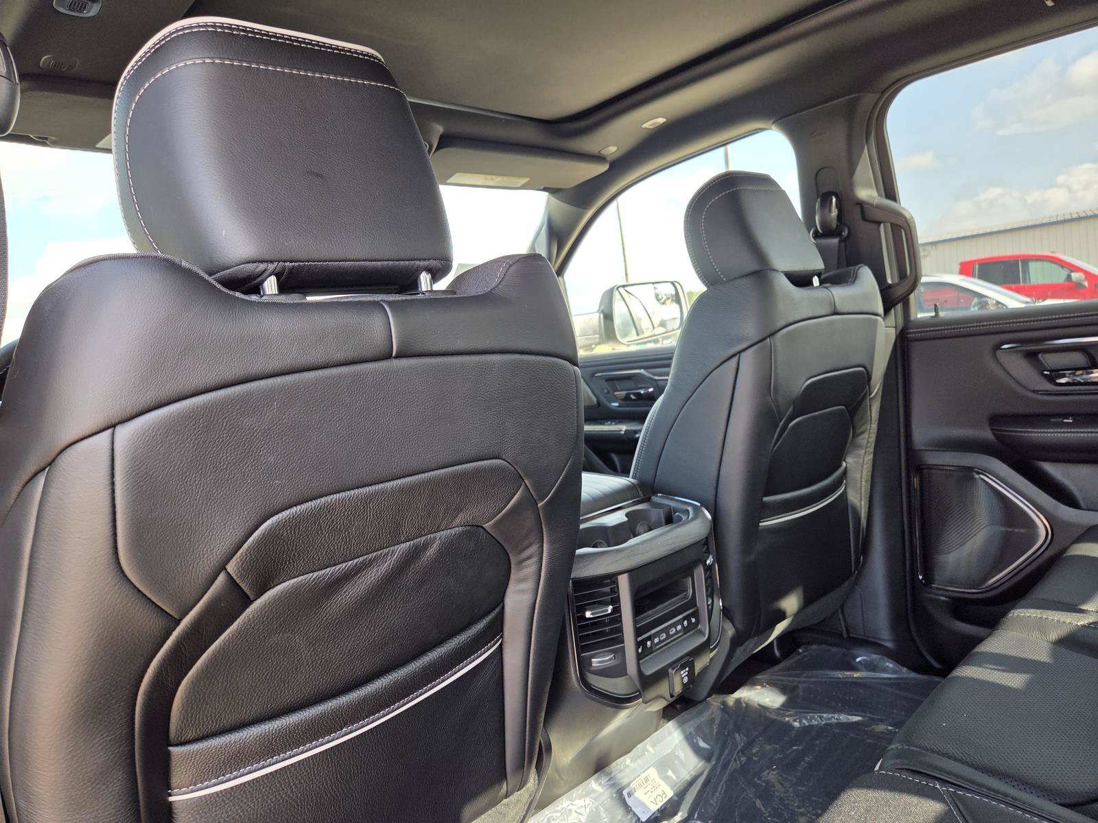 New 2027 RAM 1500 Limited AWD/4WD image 27