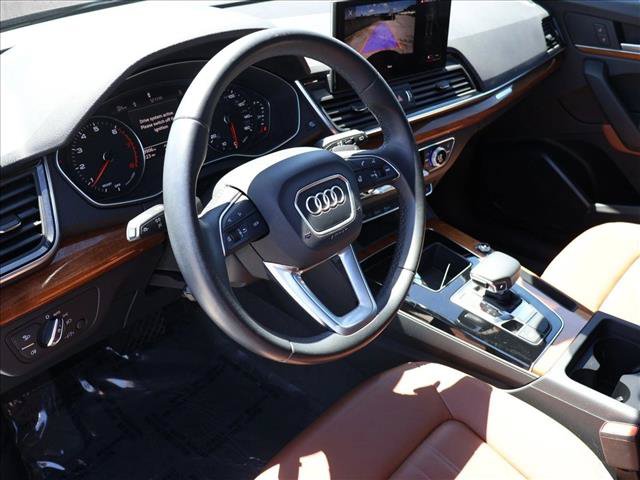 Used 2023 Audi Q5 2.0T Premium w/ Convenience Package AWD/4WD image 14