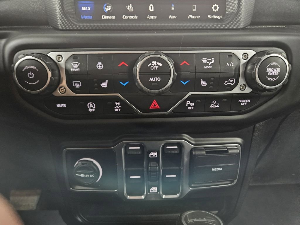 Used 2021 Jeep Gladiator Overland image 23