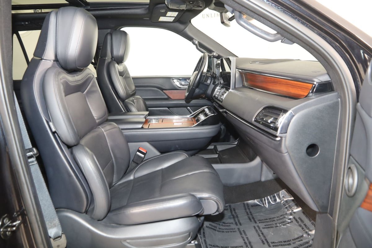 Used 2024 Lincoln Navigator Reserve AWD/4WD image 14