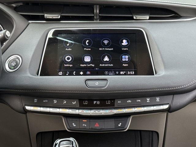 Used 2023 Cadillac XT4 Luxury w/ Cold Weather Package FWD image 19