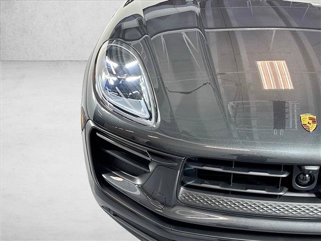 Used 2026 Porsche Macan AWD/4WD image 27