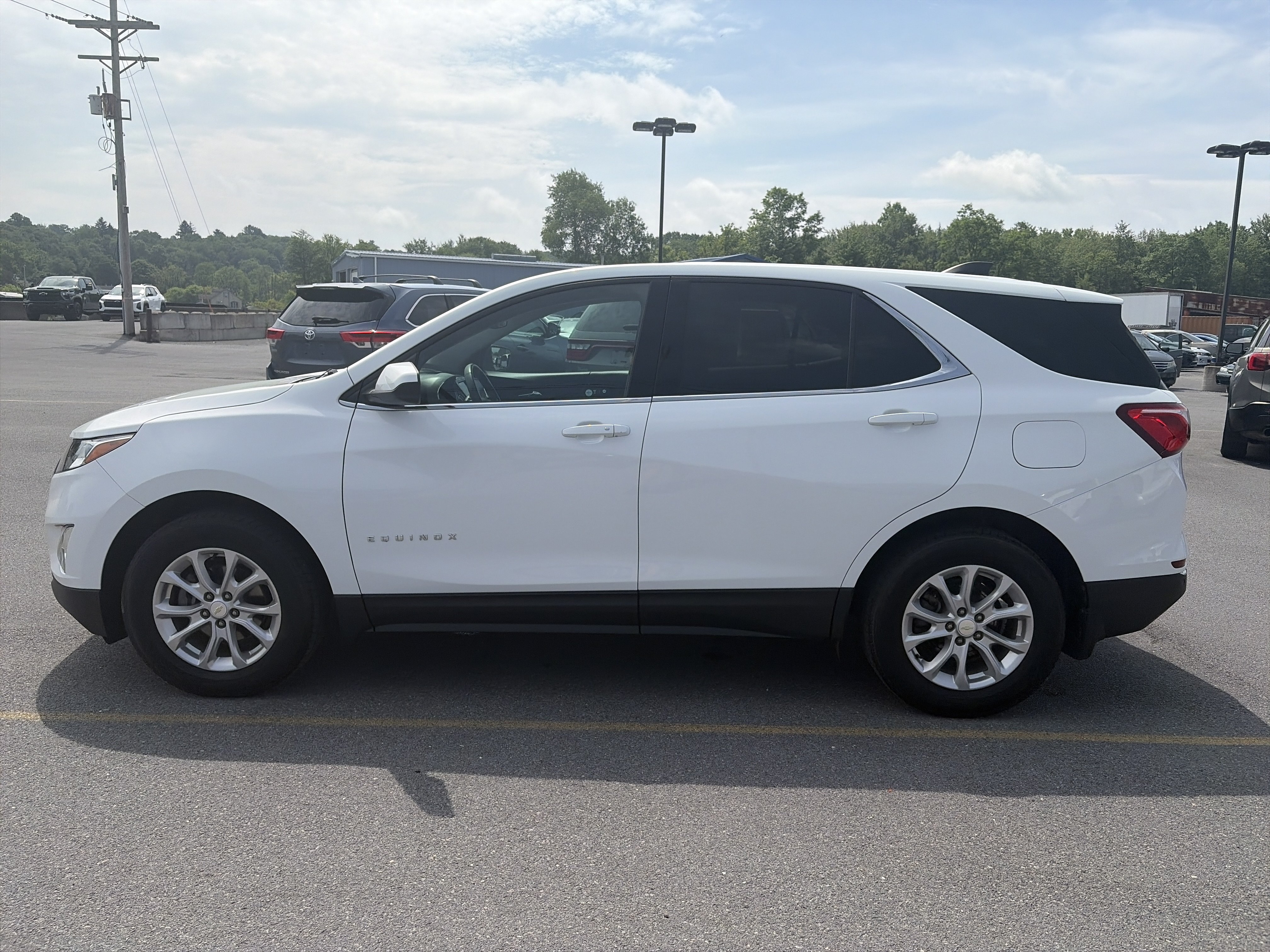 Used 2020 Chevrolet Equinox LT AWD/4WD image 12