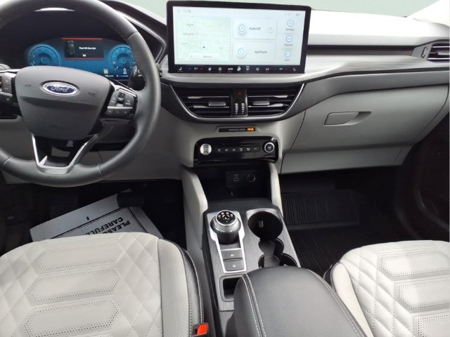 Certified 2023 Ford Escape Platinum w/ Premium Technology Package AWD/4WD image 10